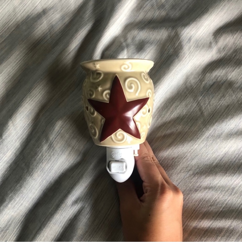 Scentsy Wall Plug-in